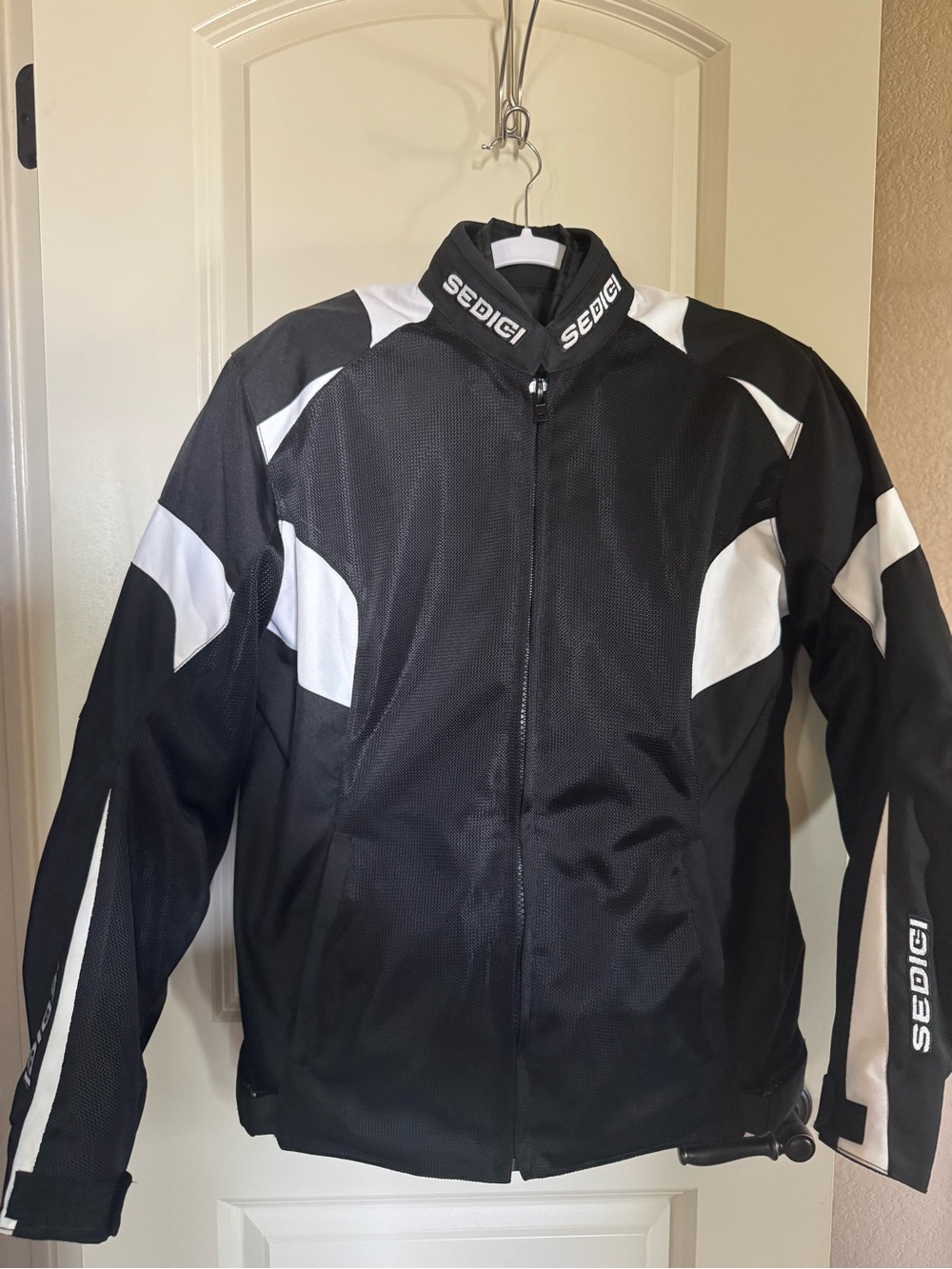 Women’s Black & White Sedici Motorcycle Jacket